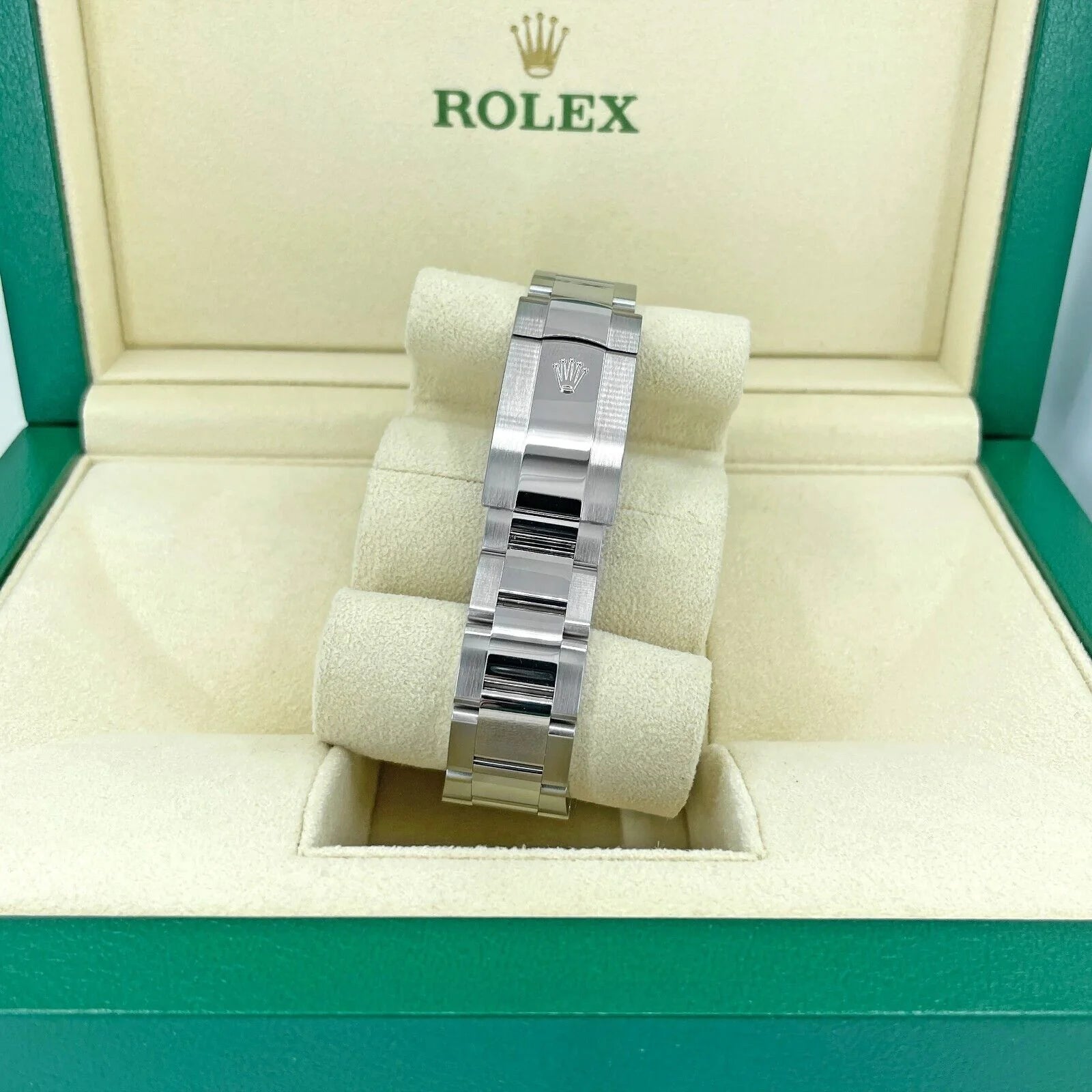 , Datejust 41, Oystersteel and 18K White Gold, Bright Blue with Diamonds Dial, Oyster 126334-0015