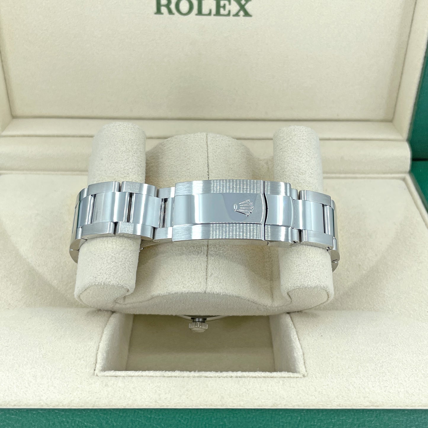 , Datejust 41, Oystersteel and 18K White Gold, Bright Blue with Diamonds Dial, Oyster 126334-0015