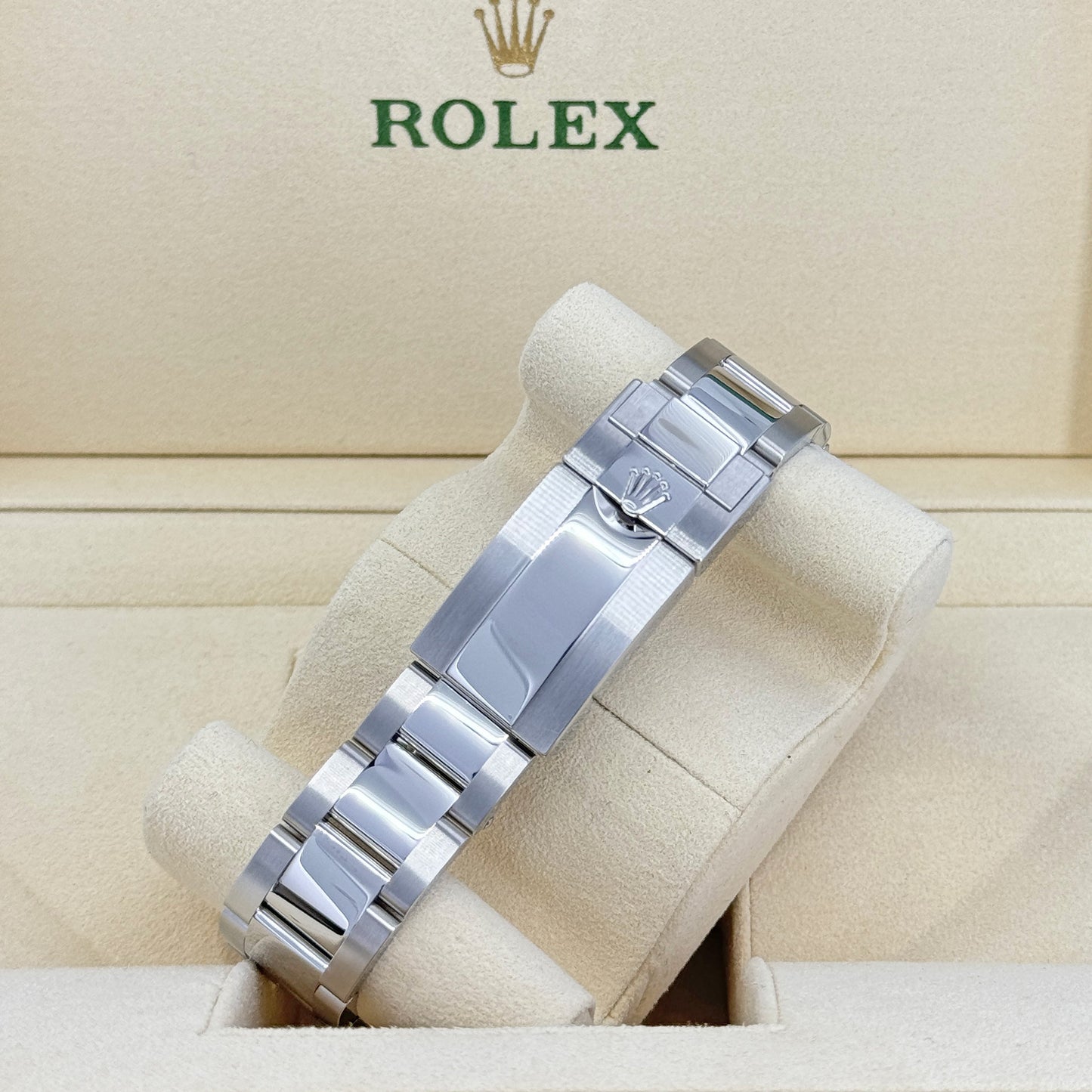 Yacht-Master 40, Oystersteel and Platinum, 40Mm, Ref# 126622-0001